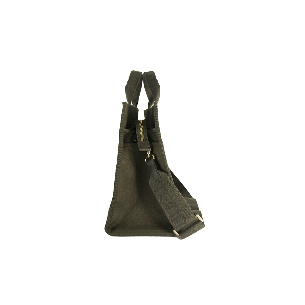 012-003-3 Army Green Canvas Bag made from quality thick canvas and the new tote comes with two outside pockets